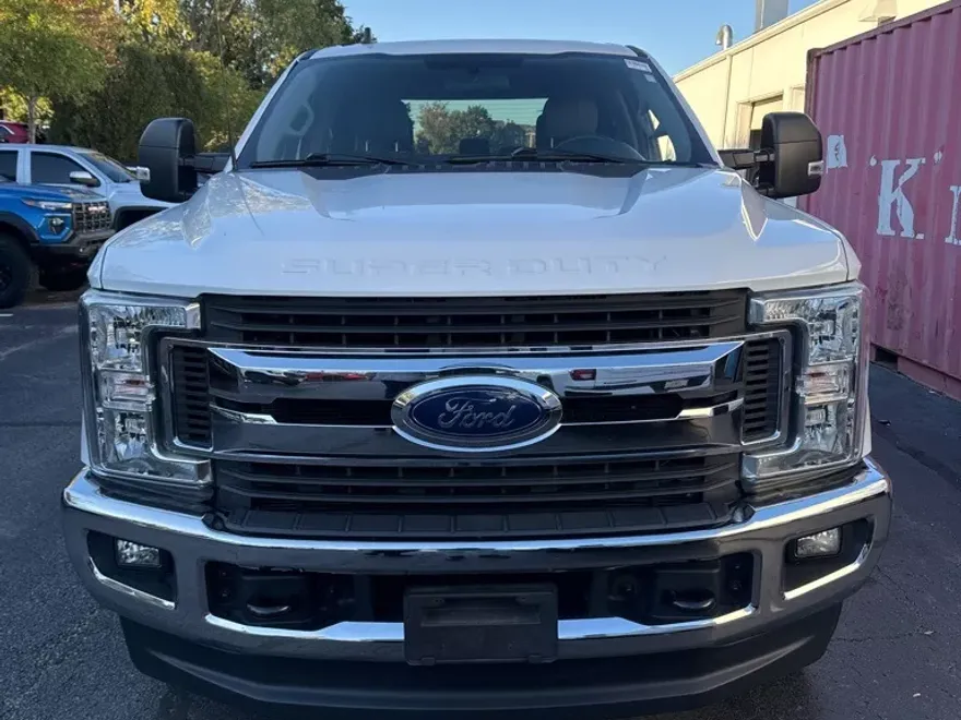 2019 Ford F-250 XLT photo 1