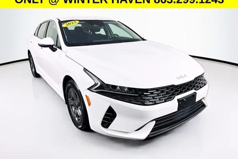 2023 Kia K5 LXS photo 1