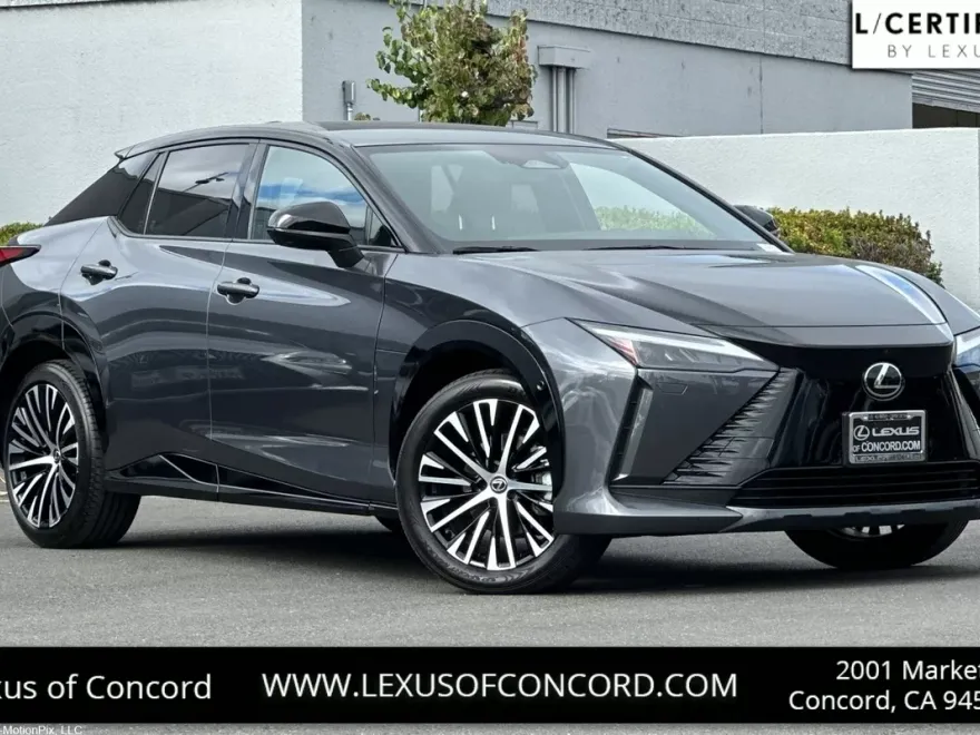 2023 Lexus RZ 450e Luxury photo 1