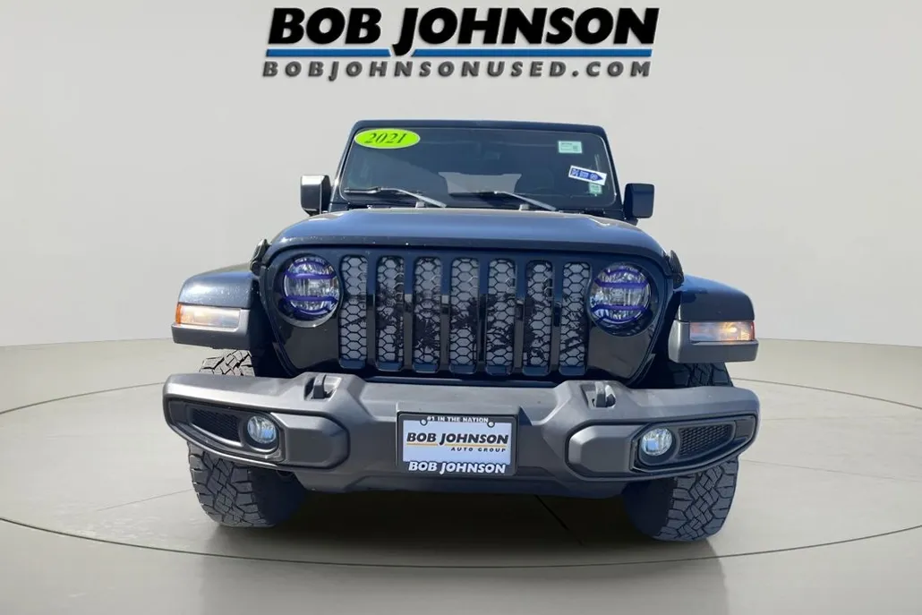 2021 Jeep Gladiator Willys photo 1
