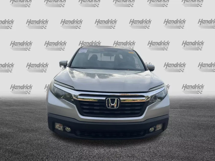 2019 Honda Ridgeline RTL-T photo 1