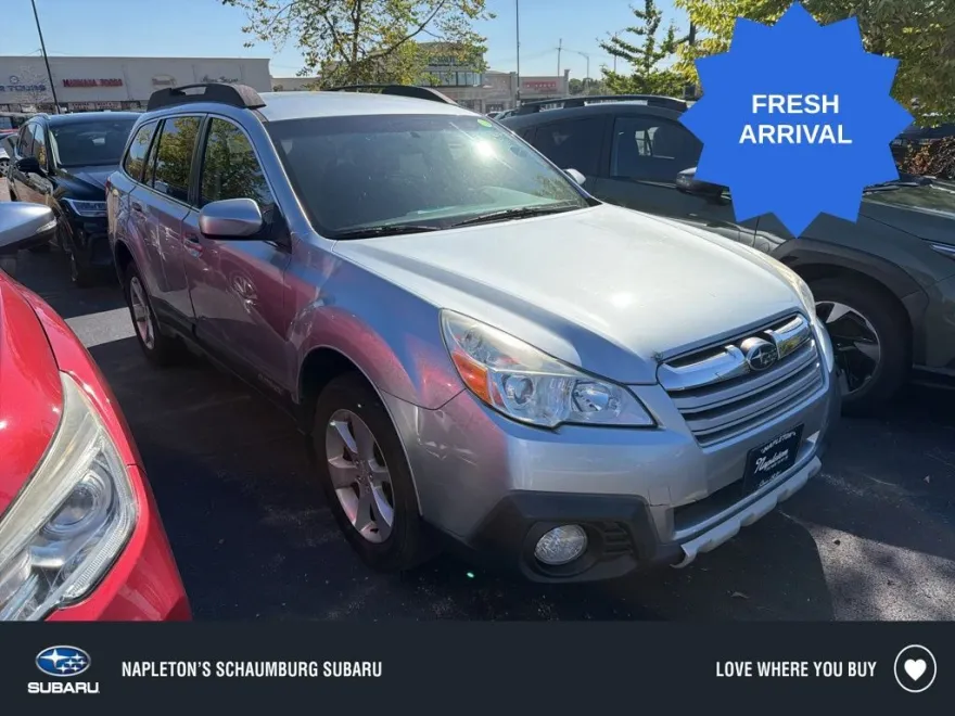 2013 Subaru Outback 2.5i Premium photo 1