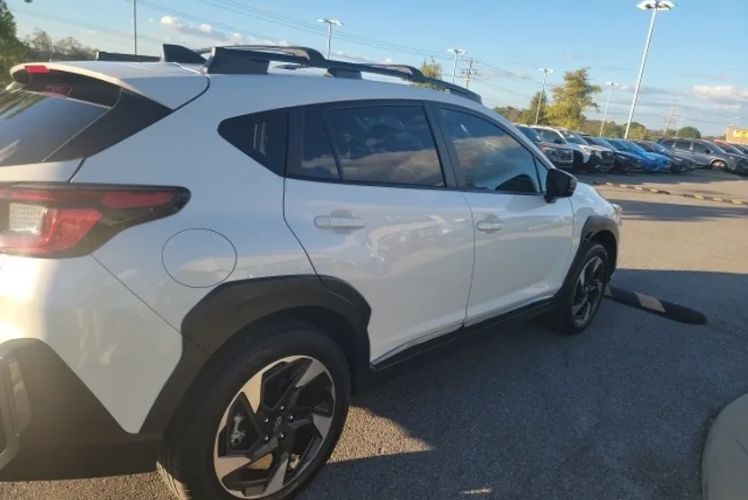 2024 Subaru Crosstrek Limited photo 1