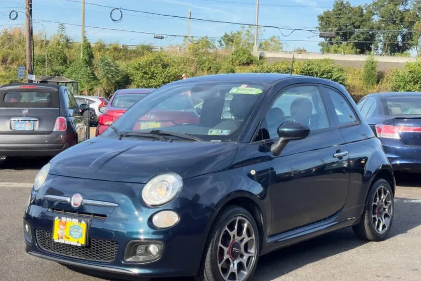 2015 Fiat 500 Sport photo 1