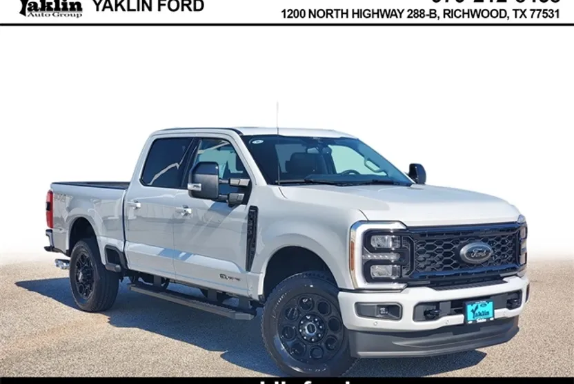 2026 Ford F-250 Lariat photo 1