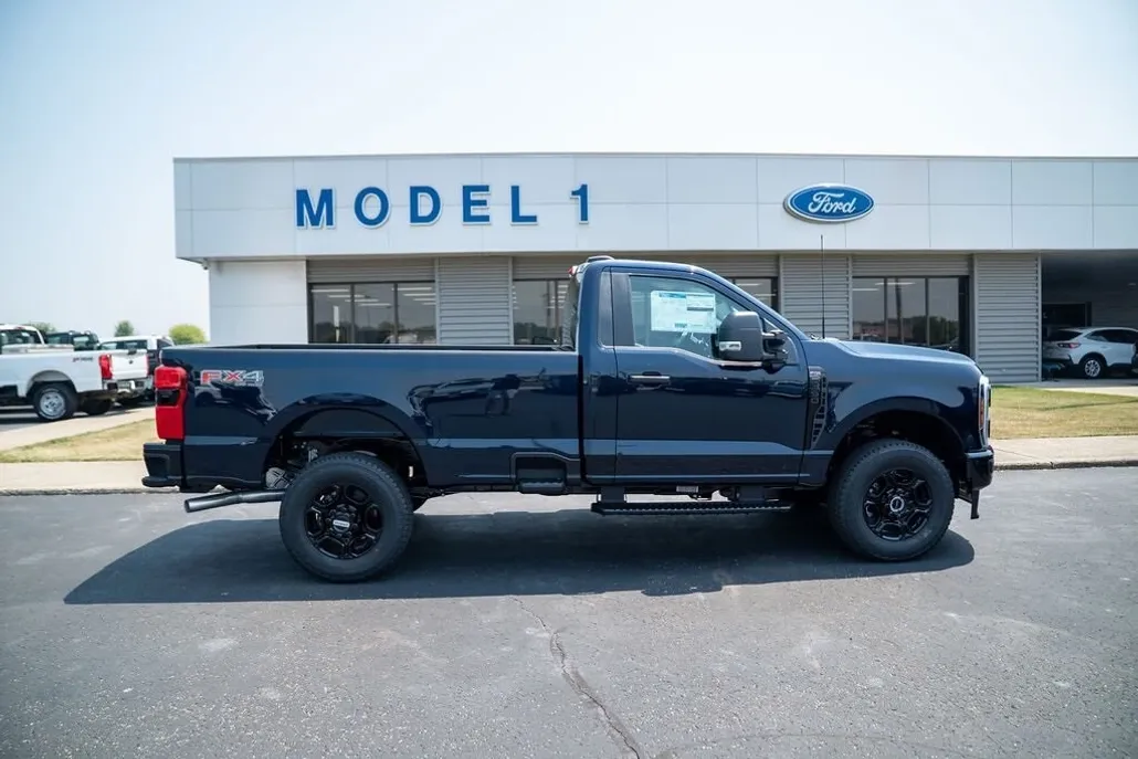 2025 Ford F-350 XL photo 1