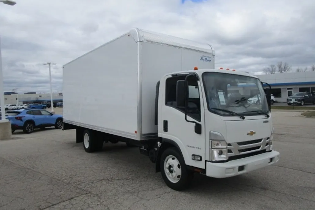 2024 Chevrolet Silverado 4500HD Base photo 1