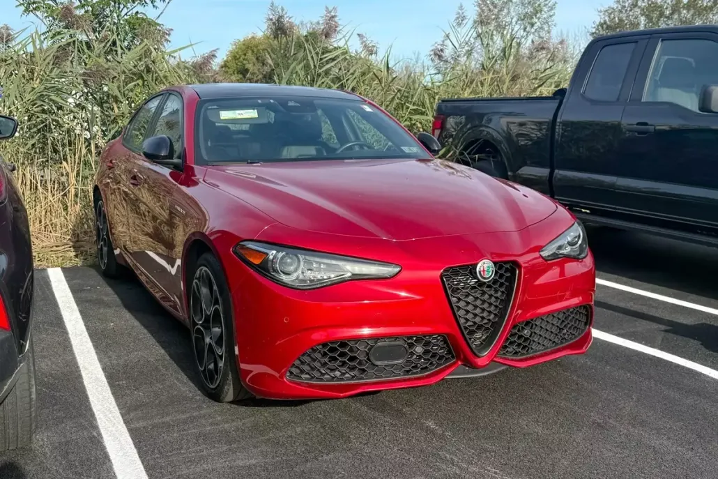 2022 Alfa Romeo Giulia Ti - VELOCE photo 1