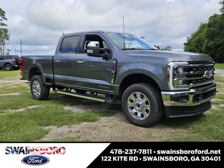 2025 Ford F-250 Lariat photo 1