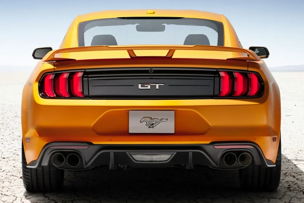 2022 Ford Mustang EcoBoost Premium photo 1