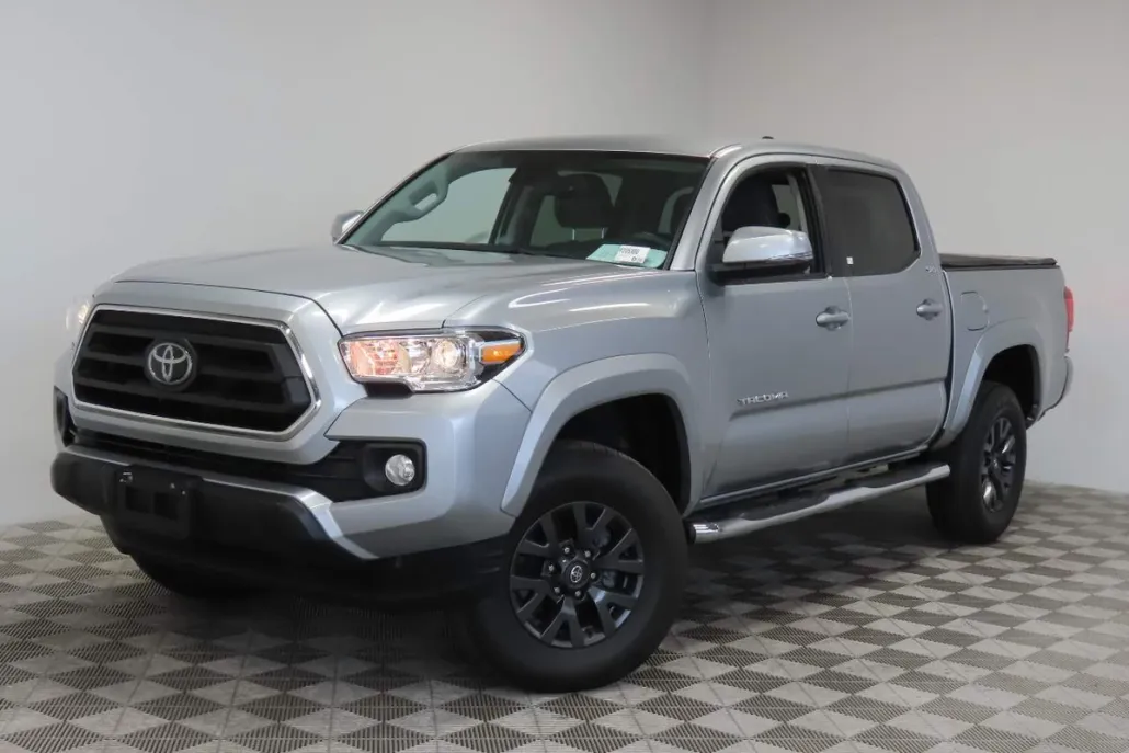 2022 Toyota Tacoma SR V6 photo 1