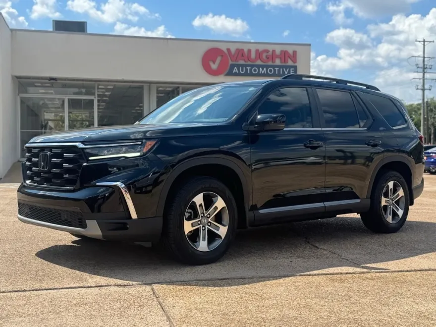 2024 Honda Pilot EX-L photo 1