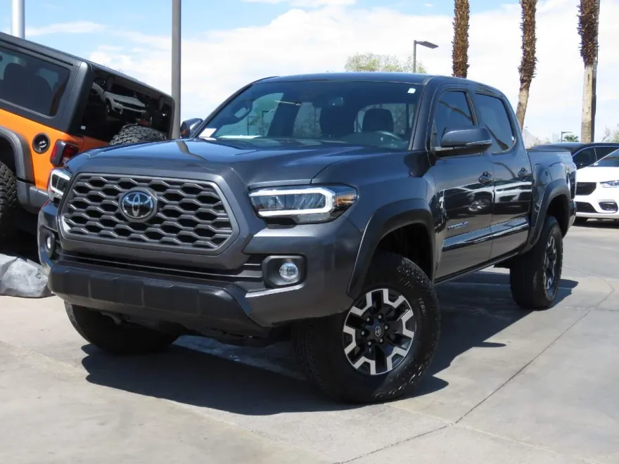 2023 Toyota Tacoma TRD Off-Road photo 1
