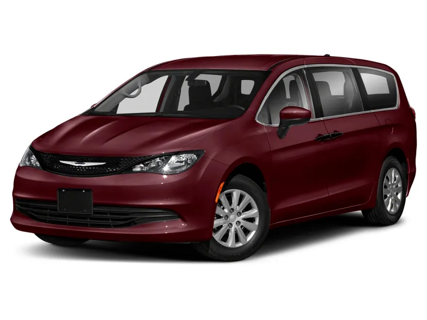 2020 Chrysler Voyager LX photo 1