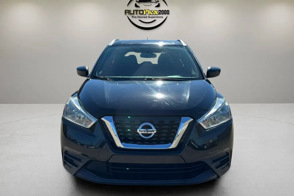 2018 Nissan Kicks S photo 1