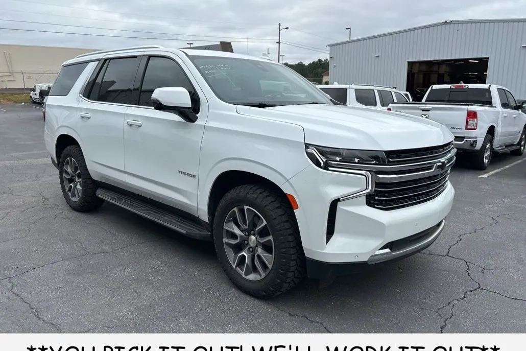 2022 Chevrolet Tahoe LT photo 1