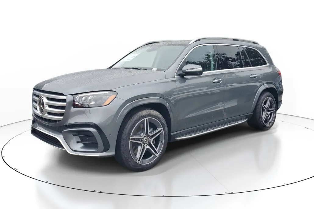 2026 Mercedes Benz GLS 450 4MATIC photo 1