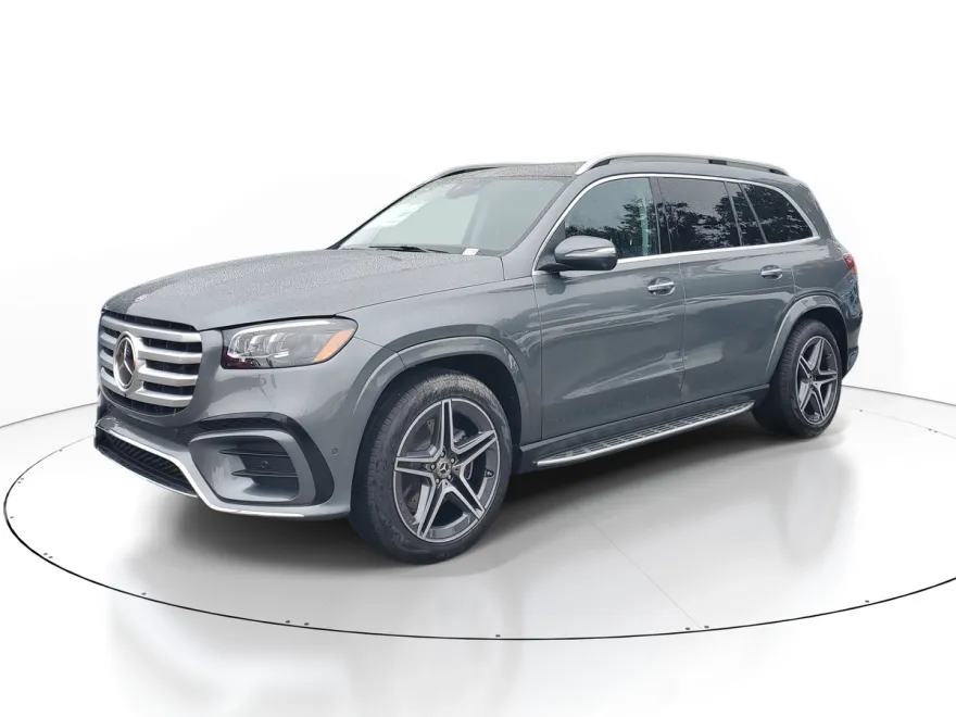 2026 Mercedes Benz GLS 450 4MATIC photo 1