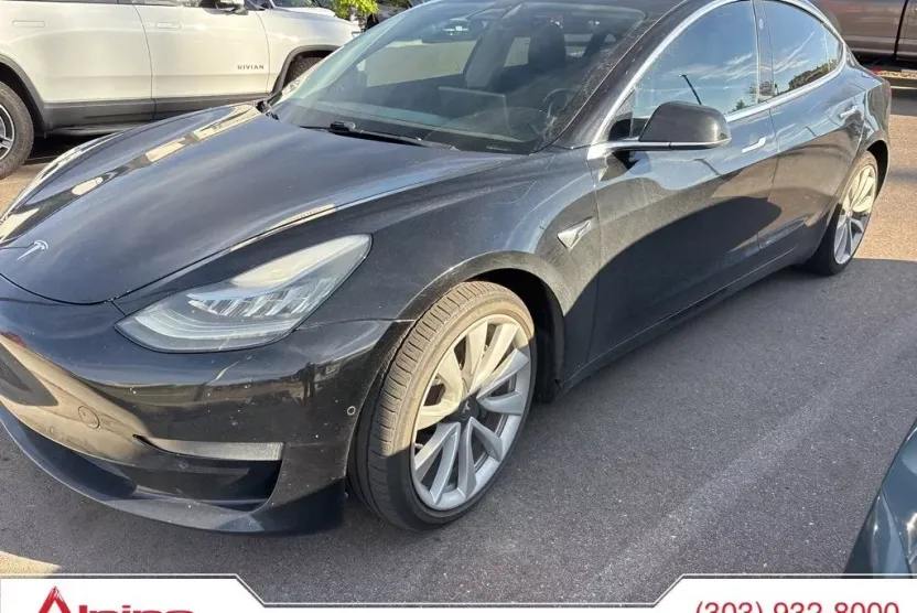 2018 Tesla Model 3 Long Range photo 1