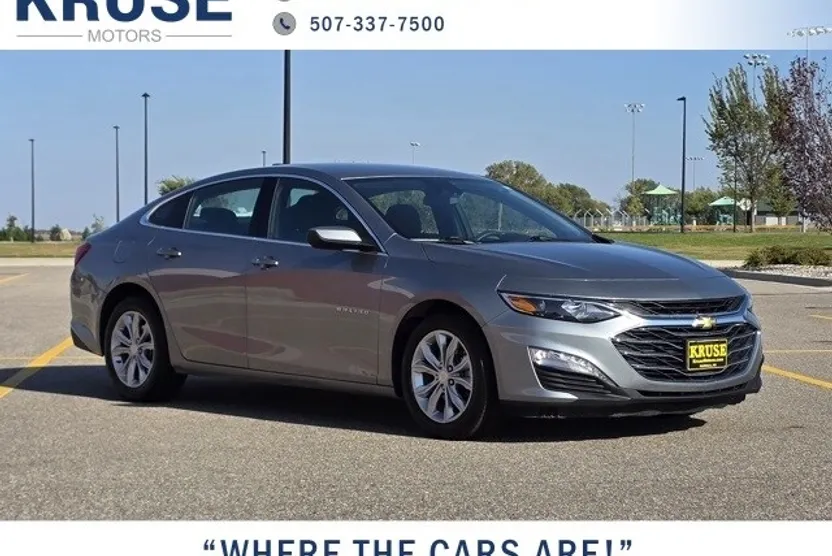 2023 Chevrolet Malibu 1LT photo 1