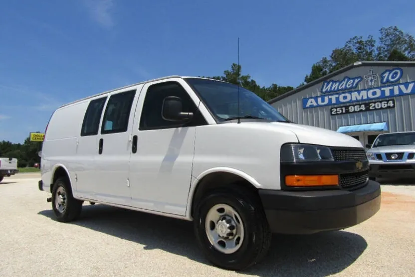 2020 Chevrolet Express 2500 Cargo photo 1