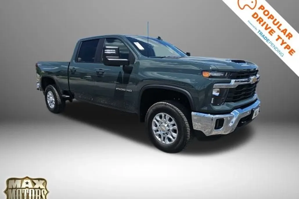 2025 Chevrolet Silverado 2500HD LT photo 1