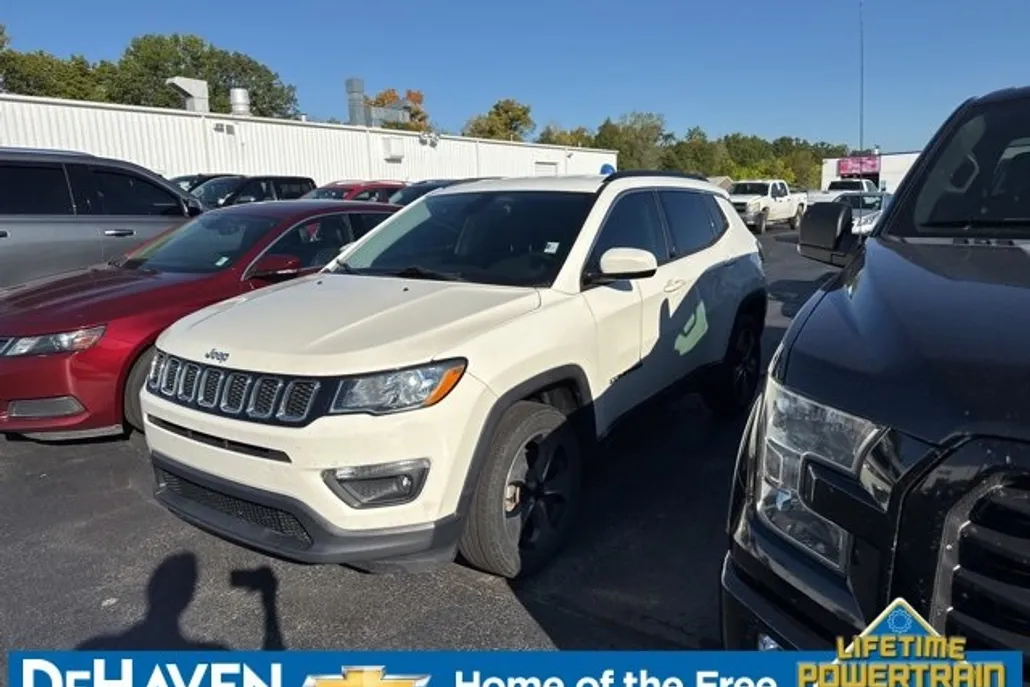2017 Jeep Compass North Edition Latitude photo 1