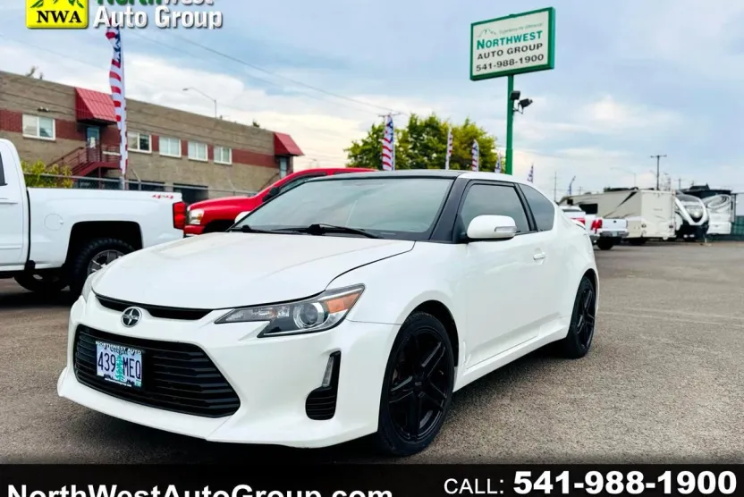 2015 Scion tC photo 1