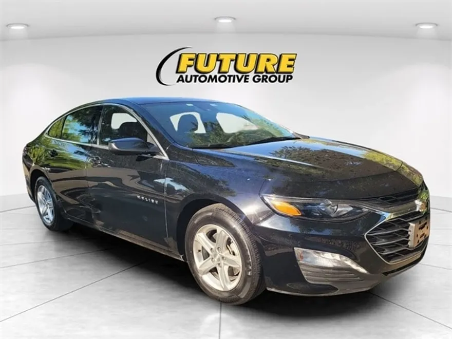 2023 Chevrolet Malibu 1LT photo 1