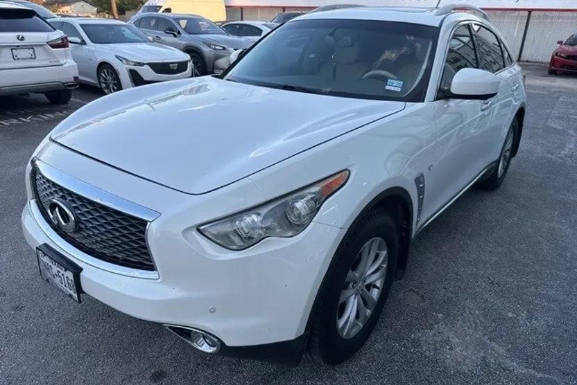 2017 Infiniti QX70 Base photo 1