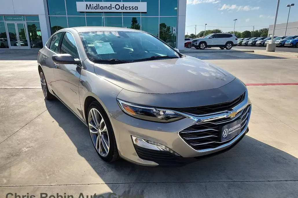 2023 Chevrolet Malibu 1LT photo 1