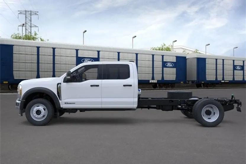 2026 Ford F-450 photo 1