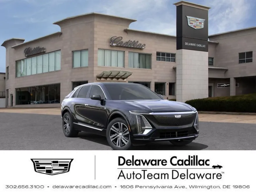 2025 Cadillac Lyriq Luxury photo 1