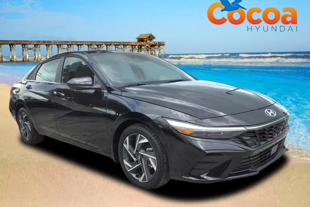 2025 Hyundai Elantra SEL Convenience photo 1