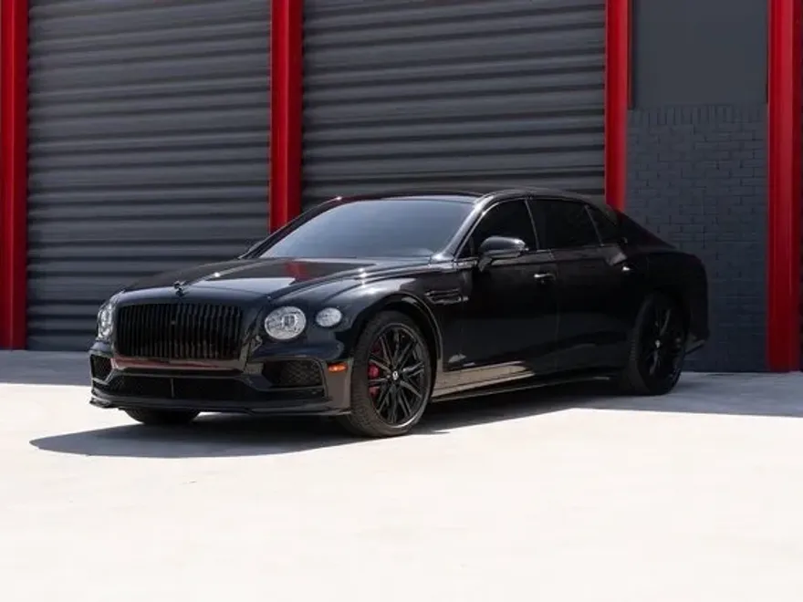 2021 Bentley Flying Spur V8 photo 1