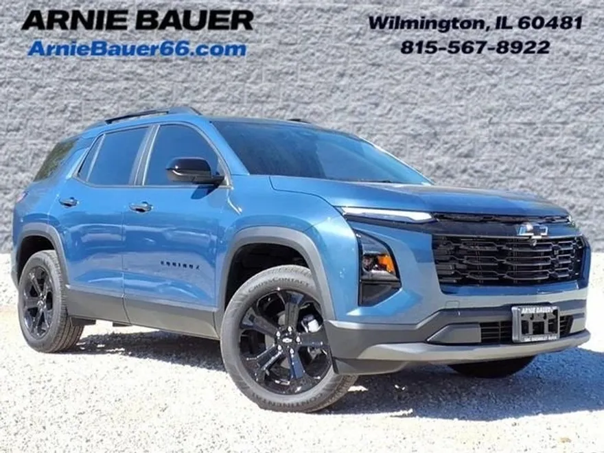 2026 Chevrolet Equinox LT photo 1