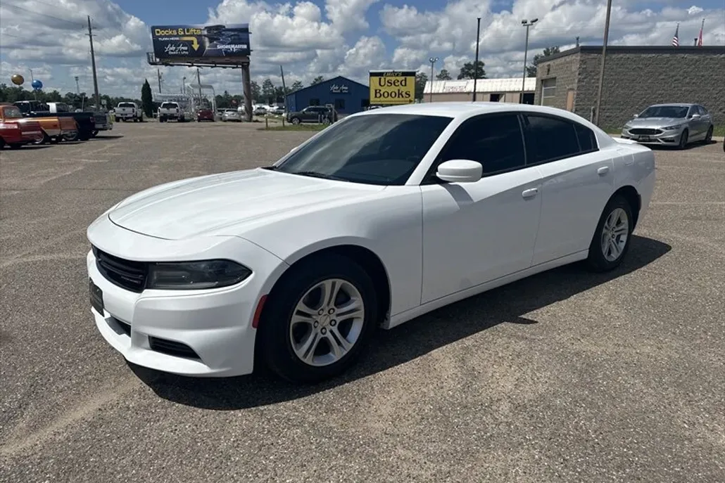 2019 Dodge Charger SXT photo 1