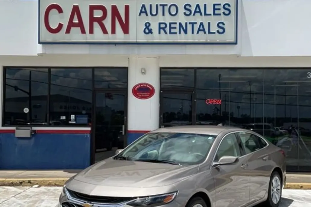 2022 Chevrolet Malibu 1LT photo 1