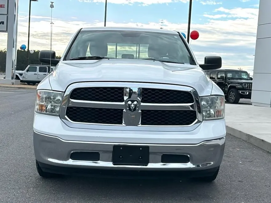 2014 Ram 1500 SLT photo 2