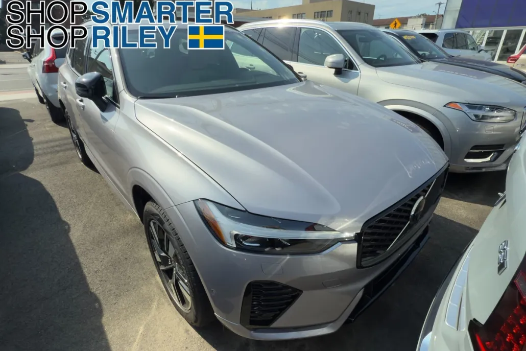 2026 Volvo XC60 B5 Plus photo 1
