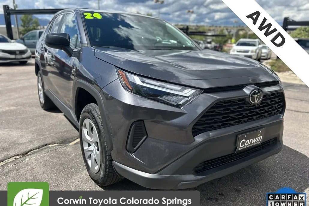 2024 Toyota RAV4 LE photo 1