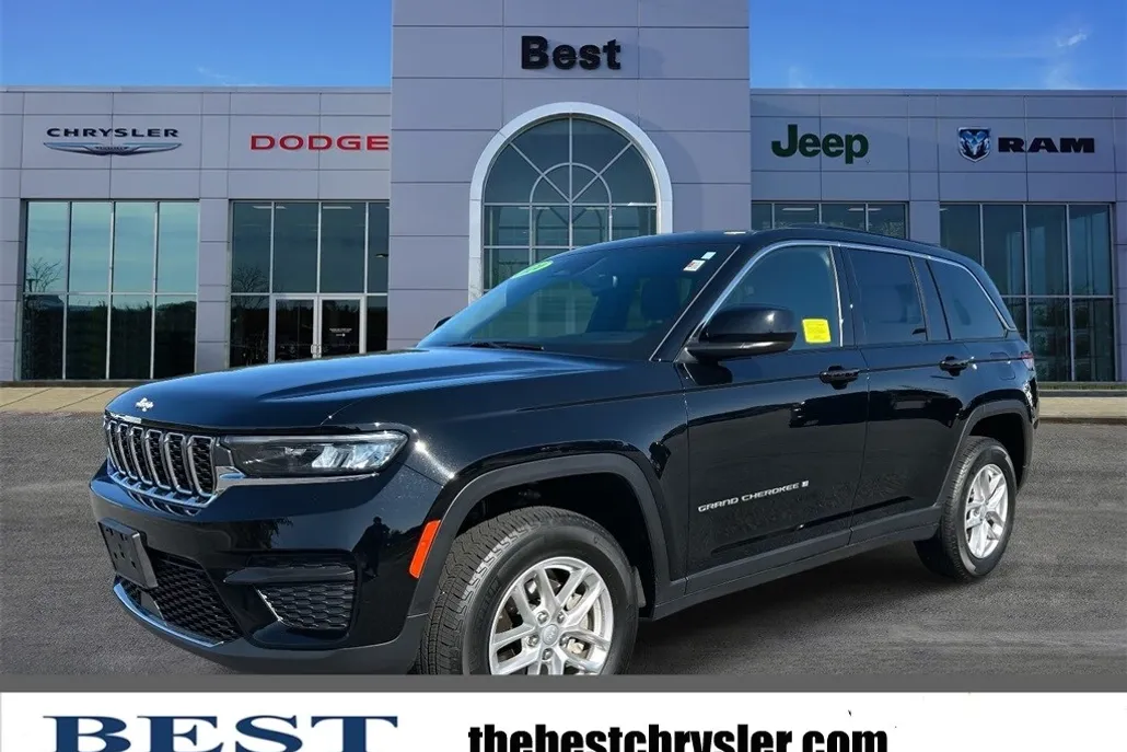 2024 Jeep Grand Cherokee Laredo photo 1
