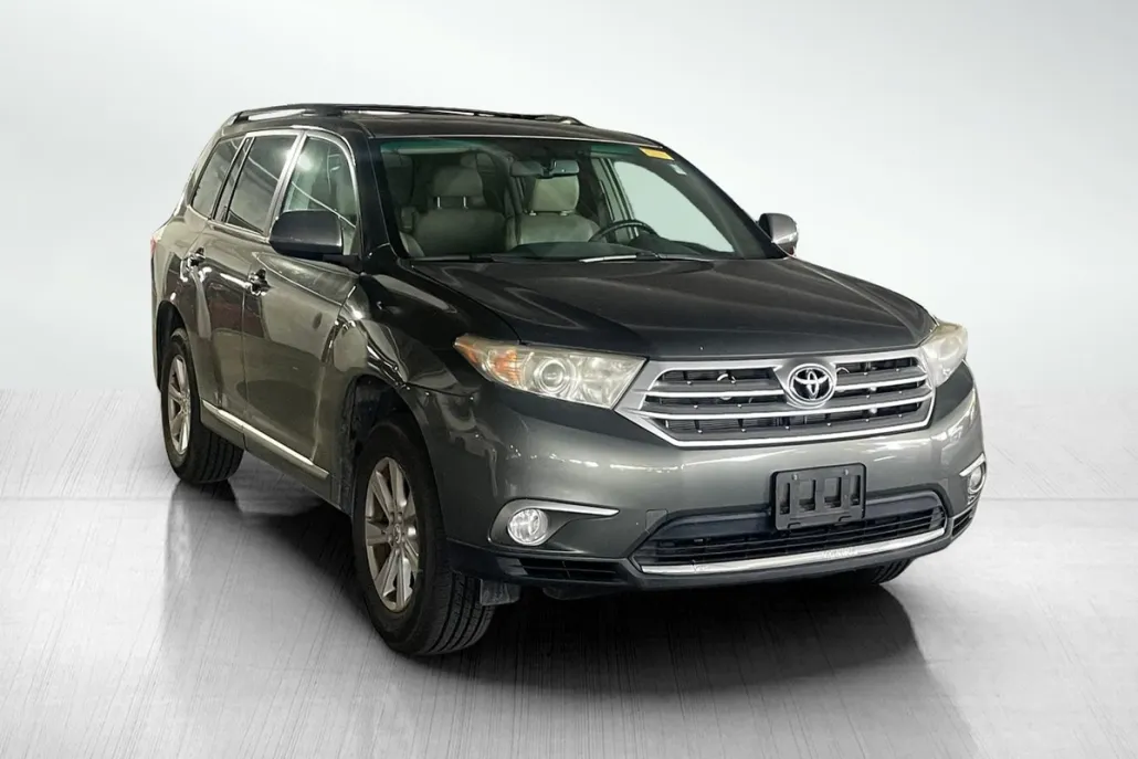 2012 Toyota Highlander SE photo 1