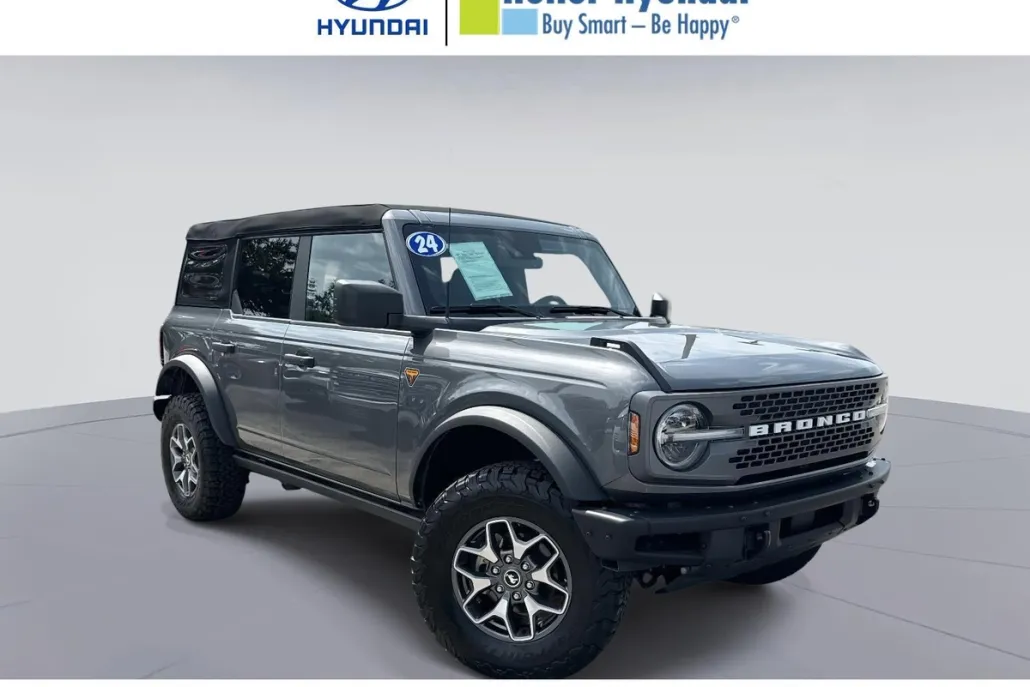 2024 Ford Bronco Badlands photo 1