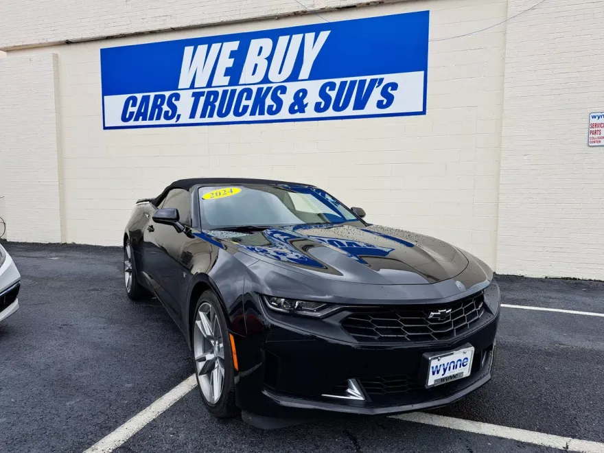 2024 Chevrolet Camaro 1LT photo 1