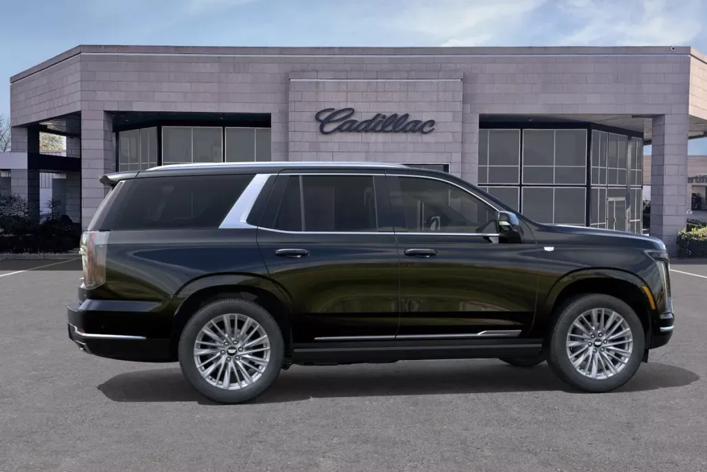2026 Cadillac Escalade Luxury photo 1