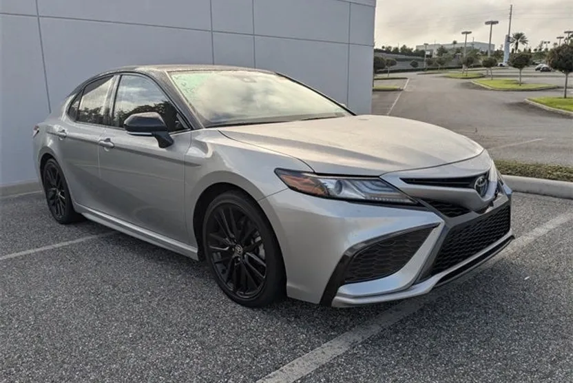 2022 Toyota Camry XSE photo 1