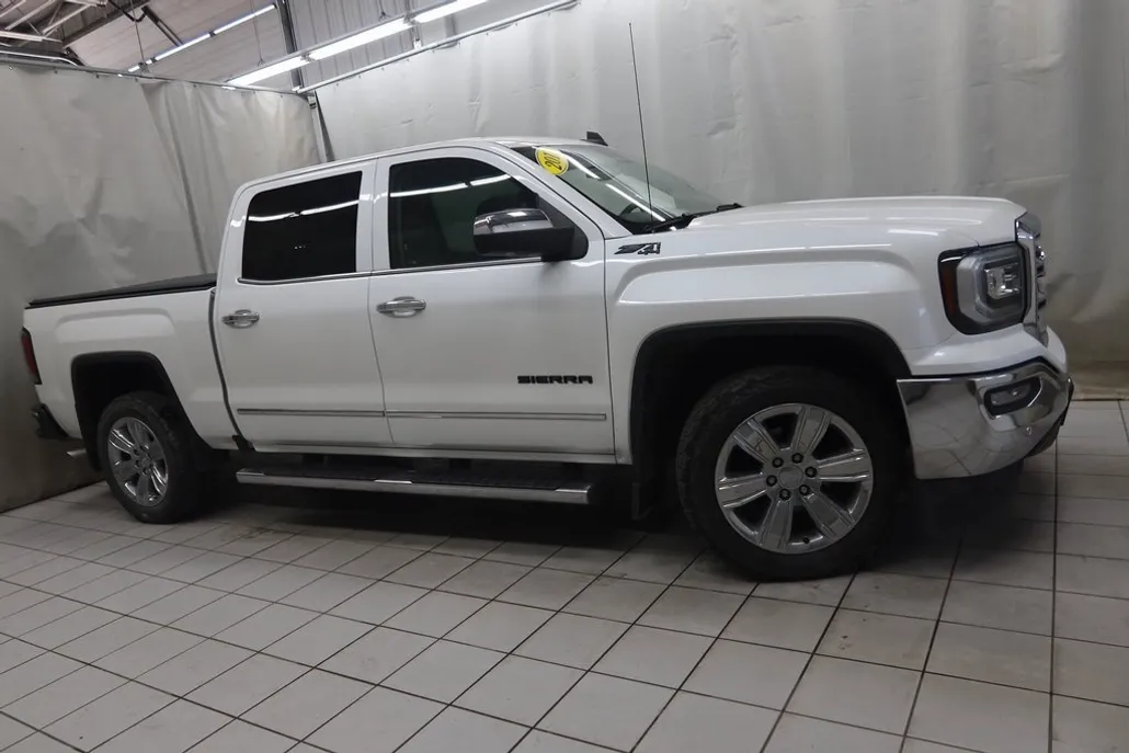 2017 Gmc Sierra 1500 SLT photo 1
