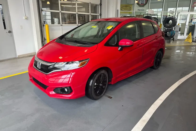 2018 Honda Fit Sport photo 1