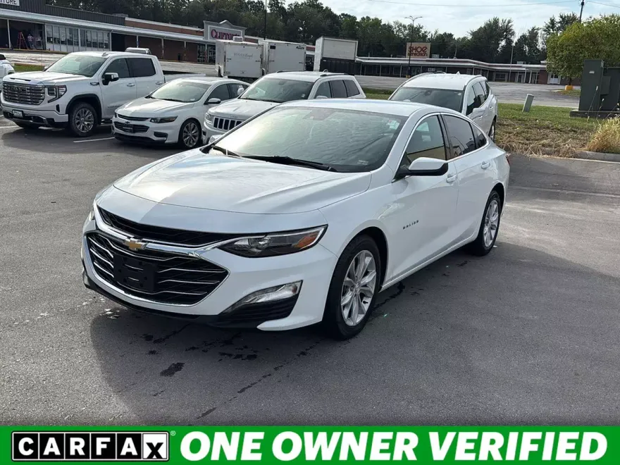 2024 Chevrolet Malibu 1LT photo 1